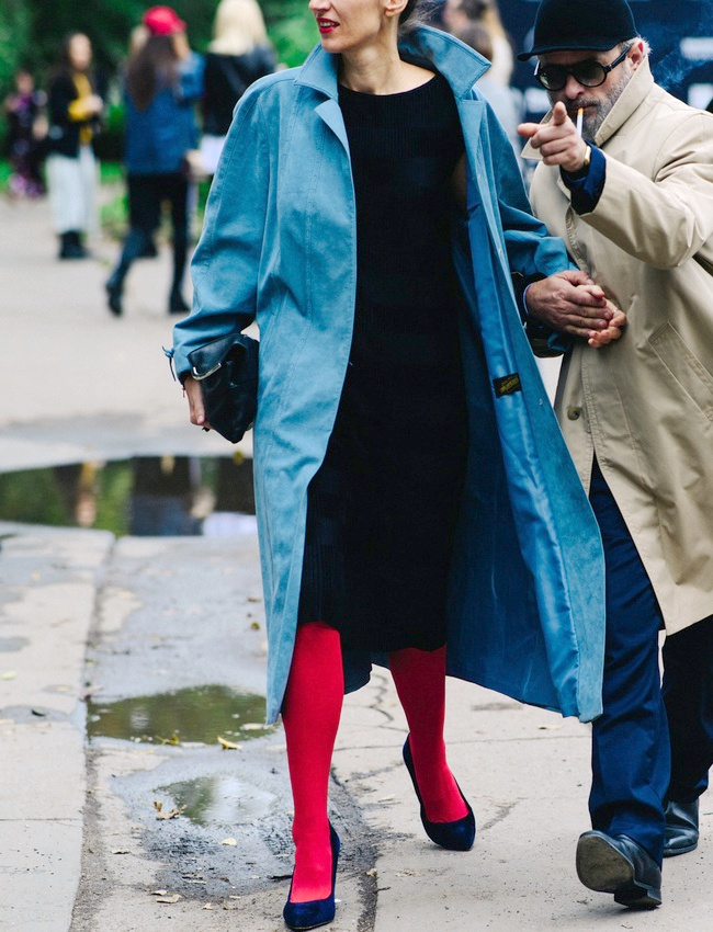 Les collants de couleurs sont sur le sentier de la r�habilitation fashion !