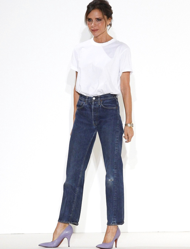 Quand Victoria Beckham va � l'essentiel...