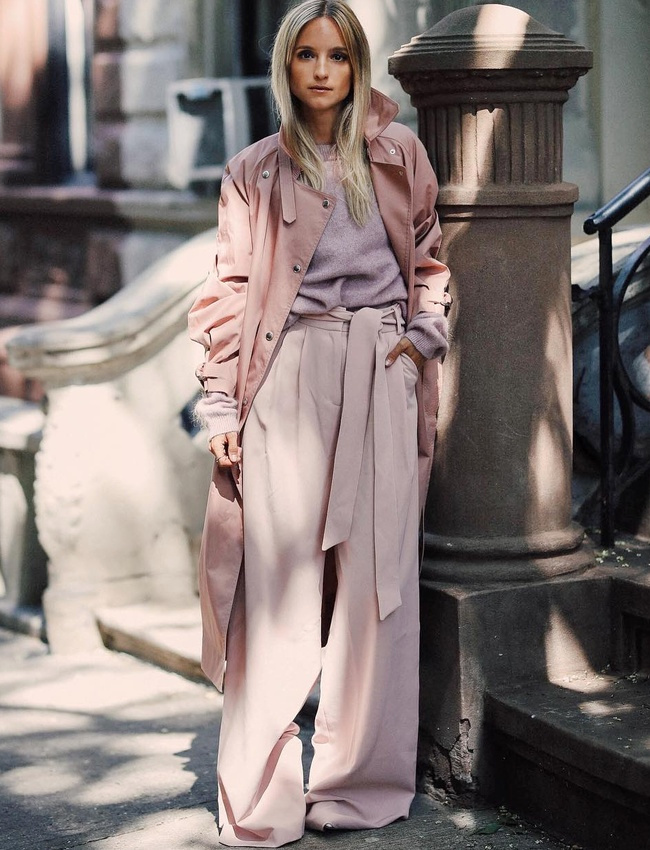 Afin de d�jouer l'aura potentiellement m�m�risante des teintes pass�es, on essaie de les traiter avec modernit�