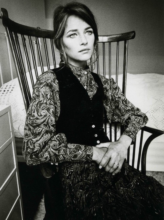 M�lant douceur et intensit�, la beaut� m�lancolique de Charlotte Rampling est � couper le souffle