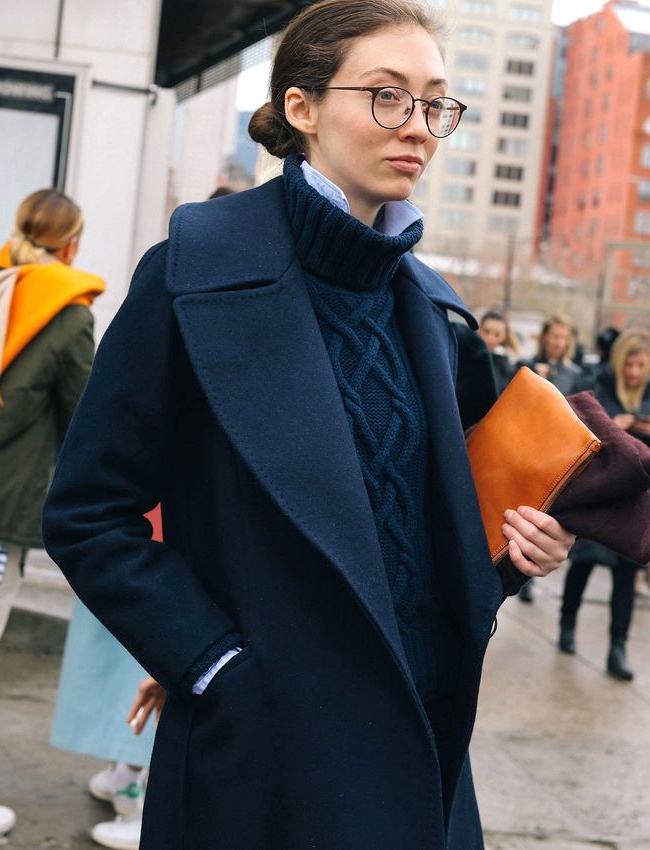 Cet hiver, on pense � relever le col de nos chemises sous nos cols roul�s