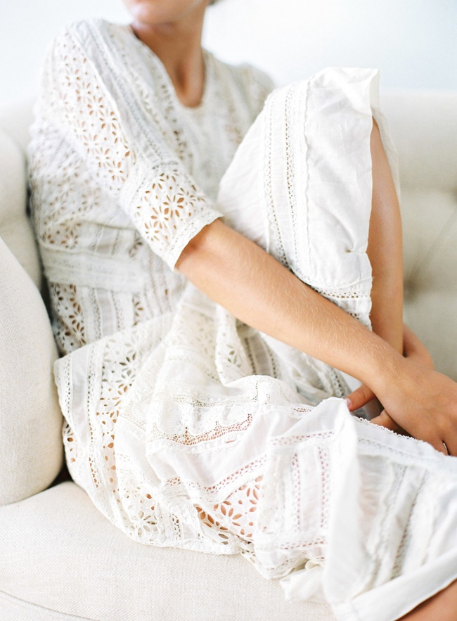 La longue robe blanche en dentelle : une des pi�ces intemporelles � poss�der absolument !