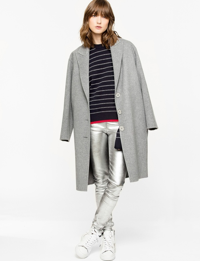 Rien de tel qu'une touche d'argent� pour dynamiser un look casual !