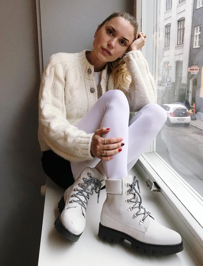 Pour ou contre les collants opaques blancs ?