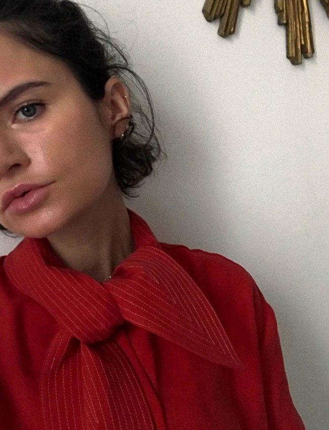 Le col foulard, le petit d�tail chic du moment