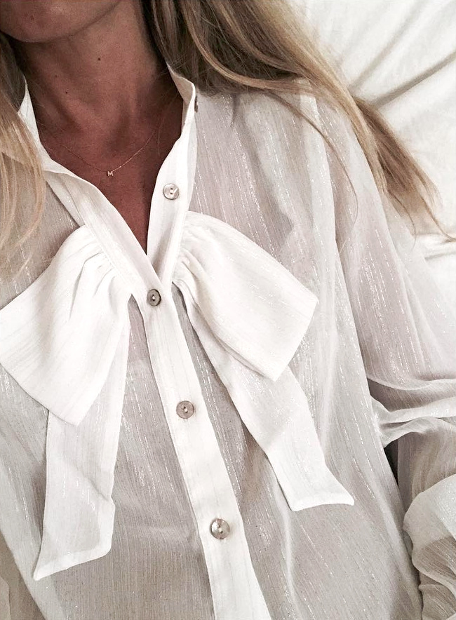 Oui aux blouses blanches sortant subtilement de l'ordinaire !