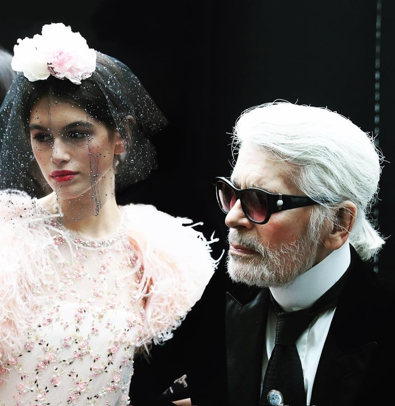 Pour ou contre le nouveau look de Karl Lagerfeld ?