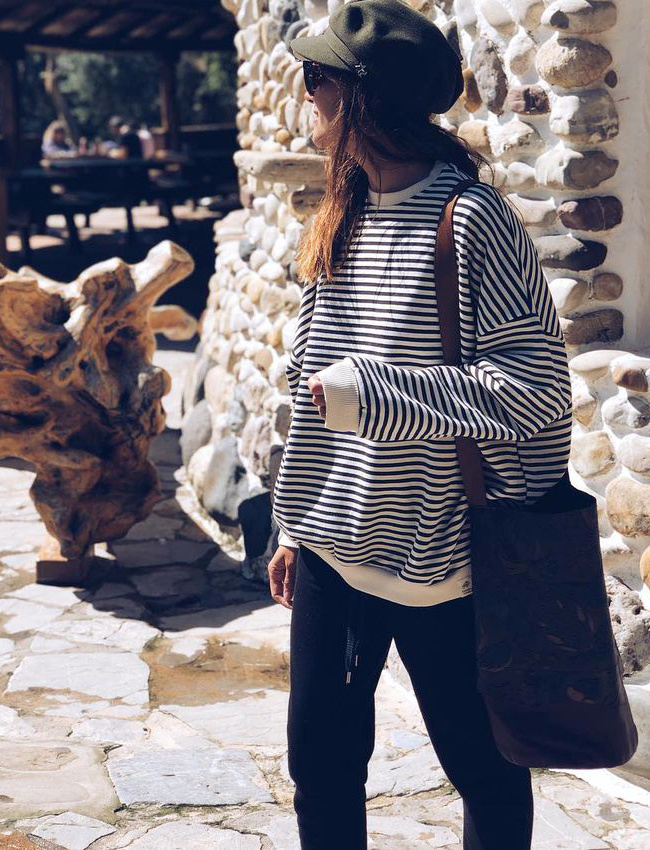 Le sweat marini�re oversize, une pi�ce printani�re dont on aurait tort de ne pas abuser !