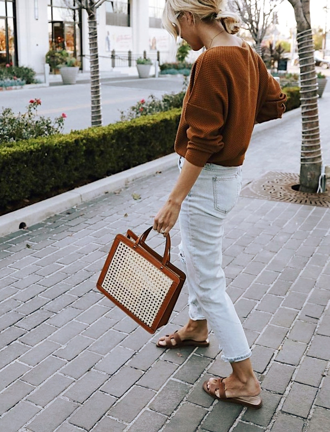 Pull caramel + jean clair 7/8 + sac 