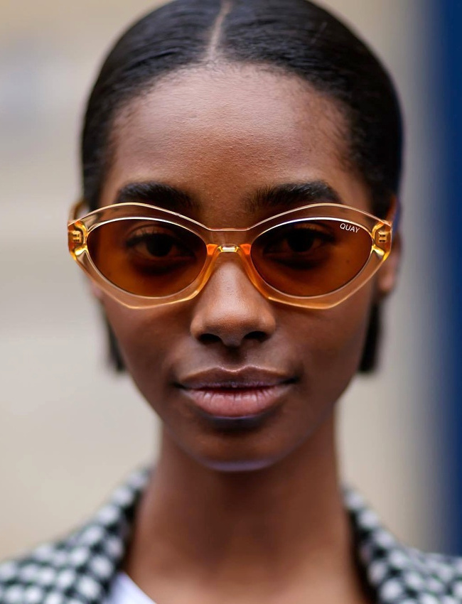 Wanted : une paire de lunettes de soleil subtilement originale