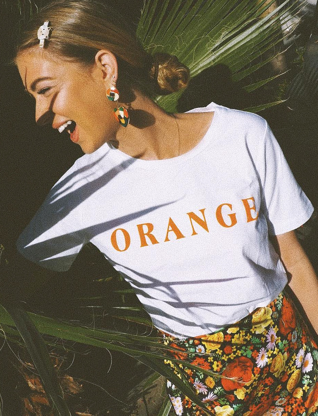 D�gaine girly sophistiqu�e + tee-shirt non moulant = le bon mix