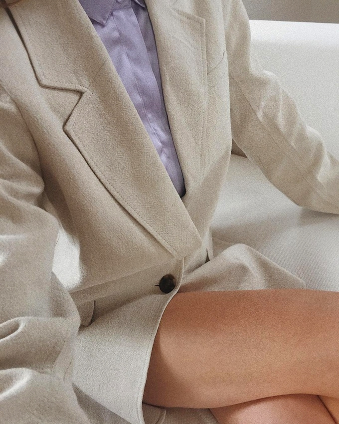 La chemise lilas, la nouvelle chemise blanche ?