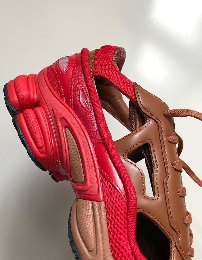 Marron + rouge = le bon mix