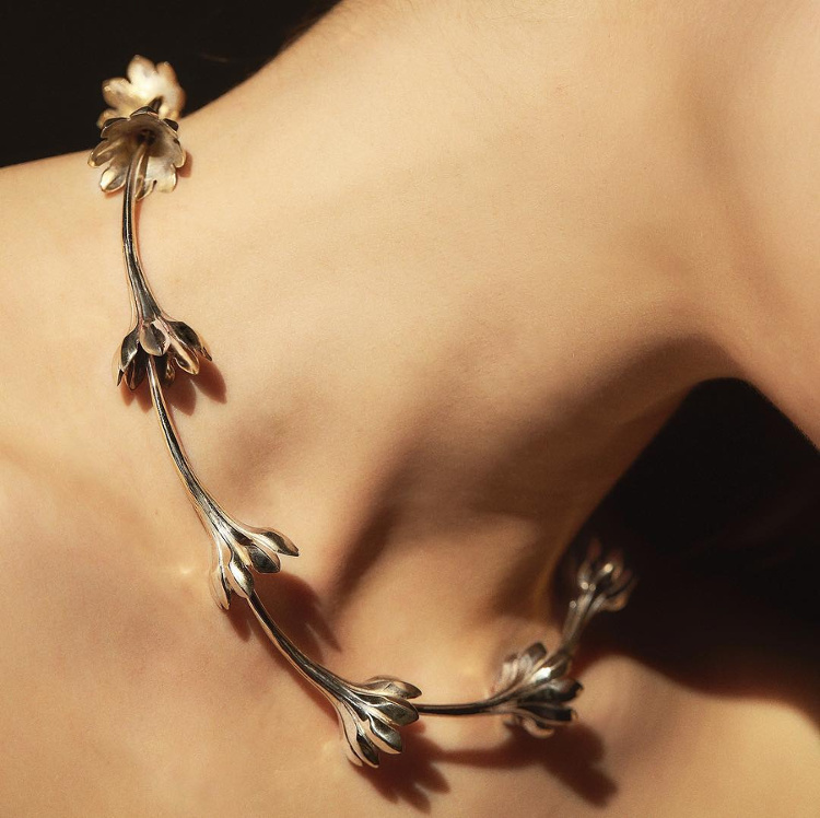 M�lant d�licatesse et romantisme �pur�, ce collier Pamela Love a tout bon !