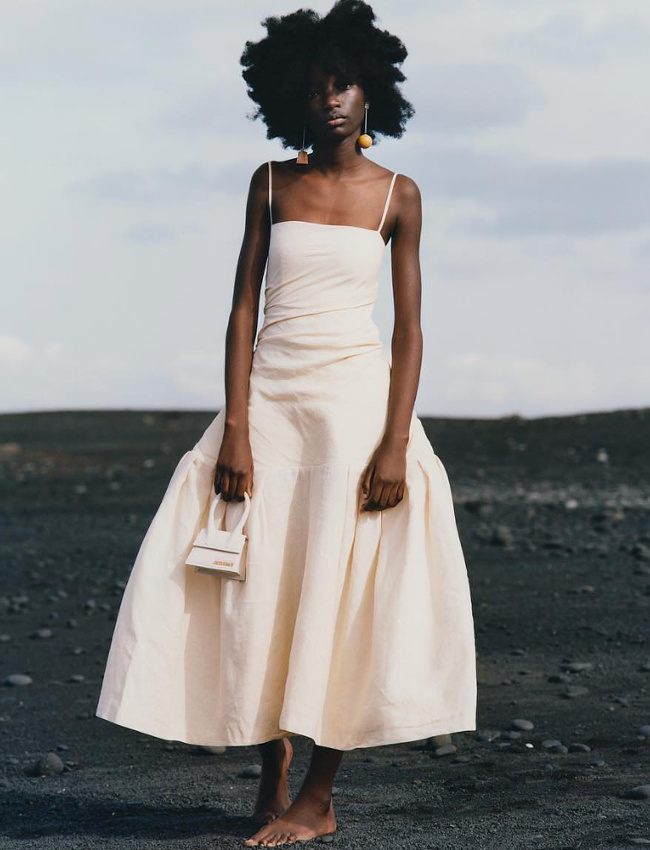 Oui aux robes alliant �pure et caract�re !