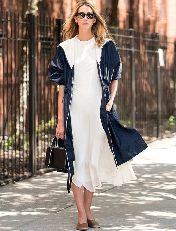 Le K-way tente de se faire plus chic que le trench...