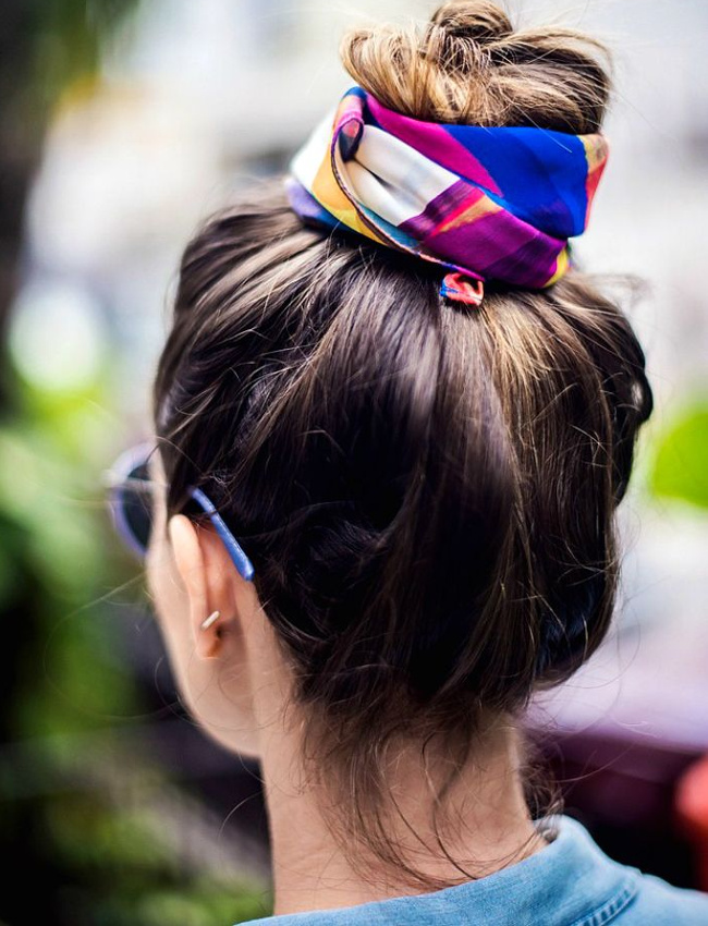 Rien de tel qu'un foulard color� pour 