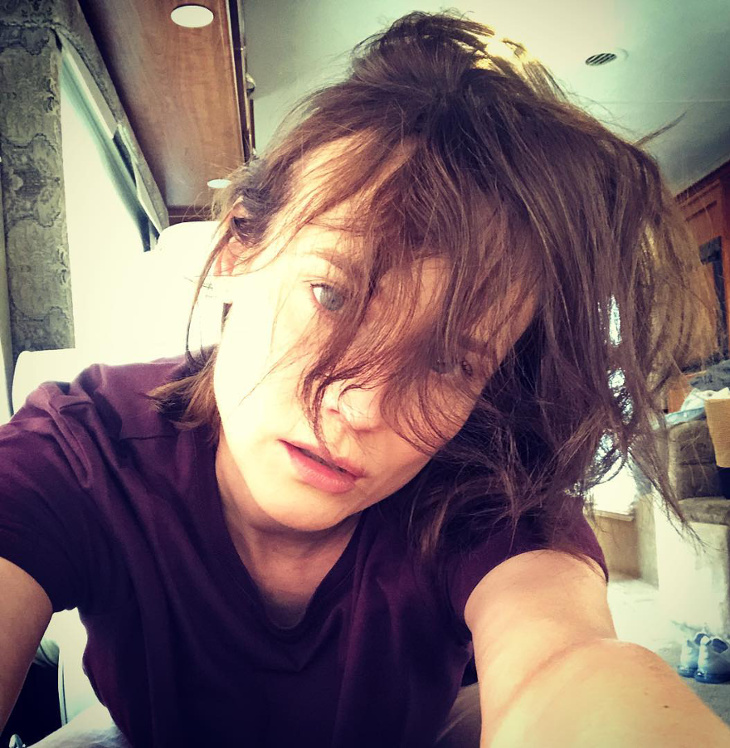 Injustice photog�nique : la beaut� permet l'�conomie du peigne et du shampoing...