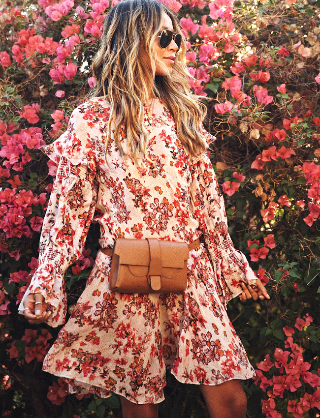 Quand le sac banane se met au style boho...