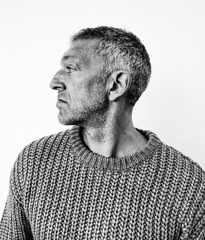 Pull �pais + barbe de trois jours = le bon mix