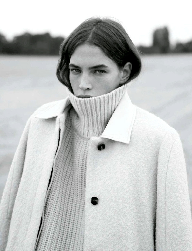 Le col roul� port� d�roul�, ou comment �viter d'avoir � ressortir trop vite ses �charpes !