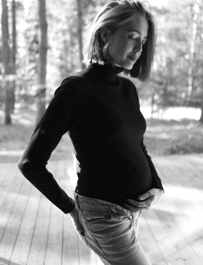 Pull moulant + baby bump = le bon mix