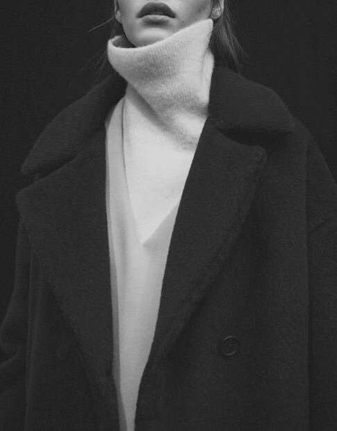 Oui aux superpositions de textures cosy et de coupes �pur�es !