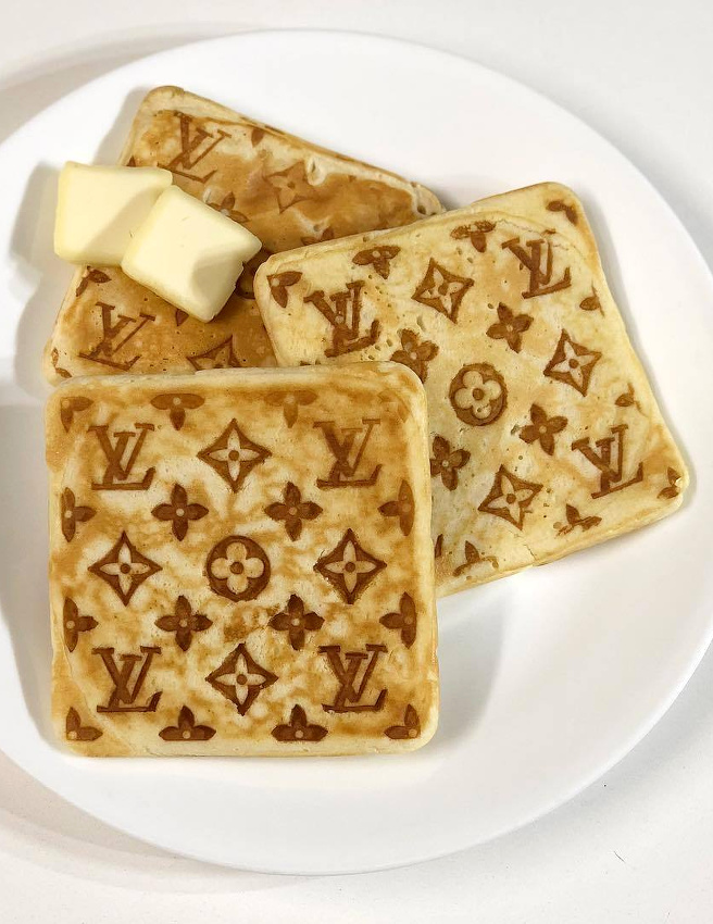 Toujours commencer sa journ�e en croquant dans le luxe...