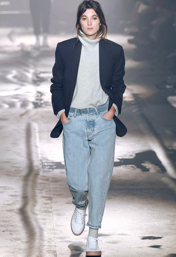 Emprunter les v�tements de son fianc� se r�v�le souvent �tre une bonne id�e !