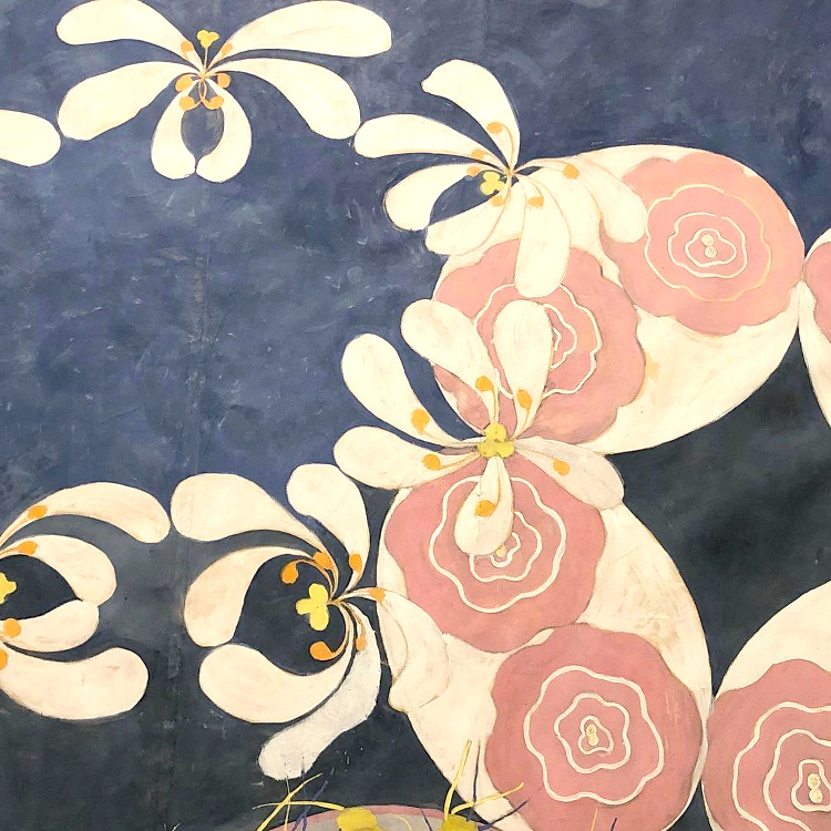 Bleu marine + rose p�le + pointes de jaune = le bon mix