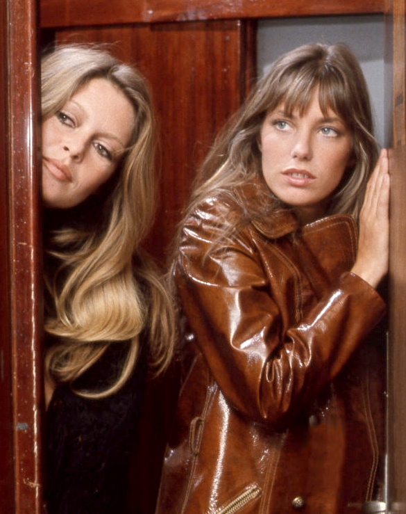 Franges seventies + cuir cir� chocolat au lait = le bon mix