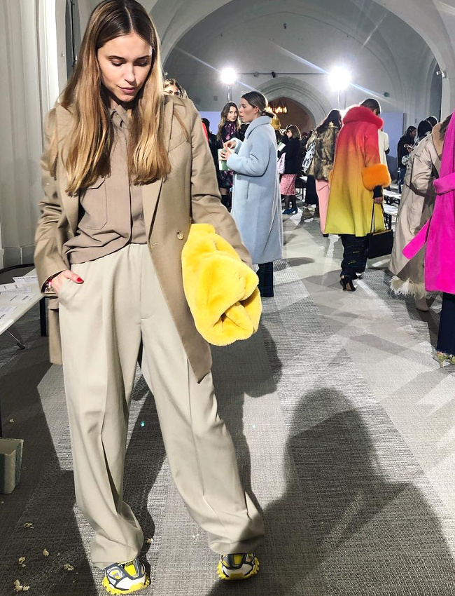 Rien de tel qu'une touche de jaune pour r�veiller un cama�eu de beiges !