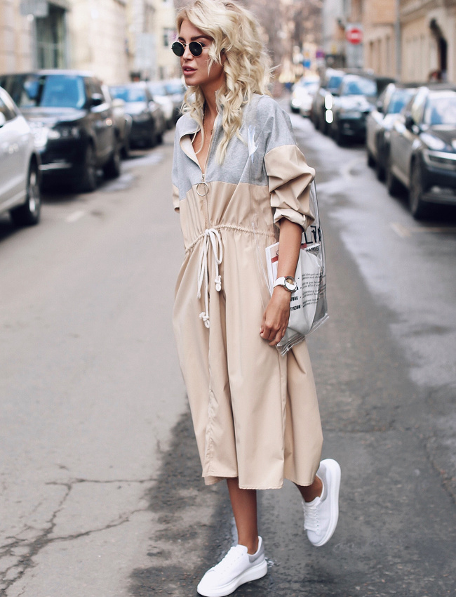 Oui � la robe chemise fusionnant trench et sweat !