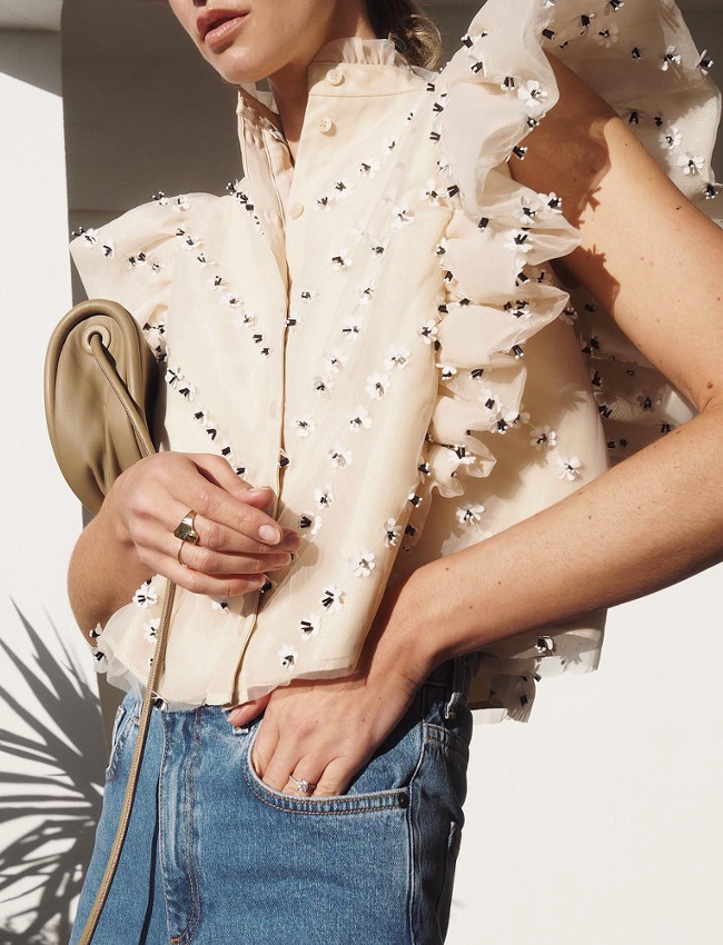 La mode n'en a apparemment pas fini avec les froufrous !