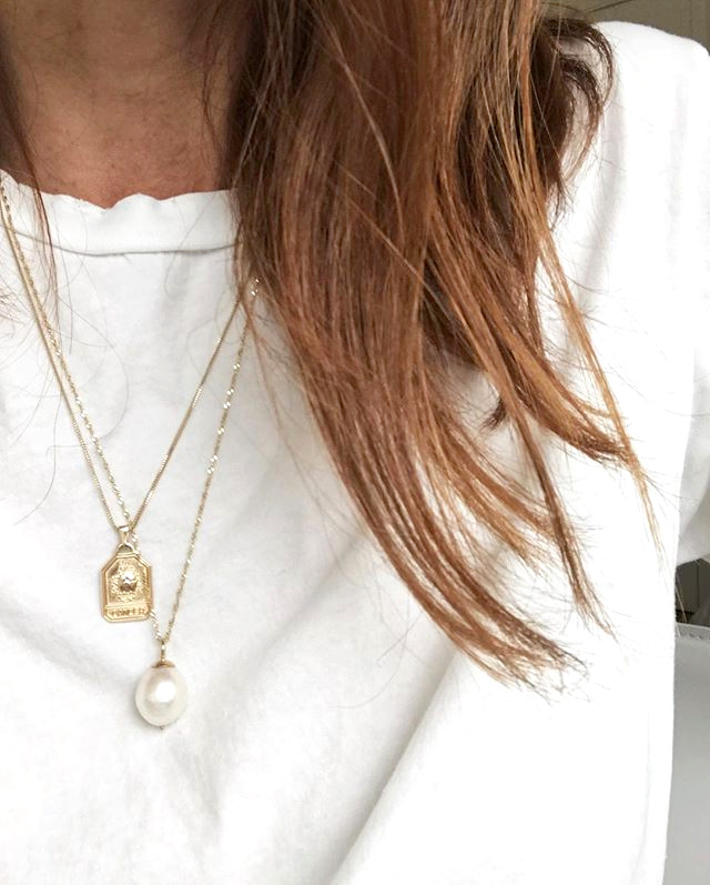 Simplicit� + d�licatesse + nonchalance = le bon mix