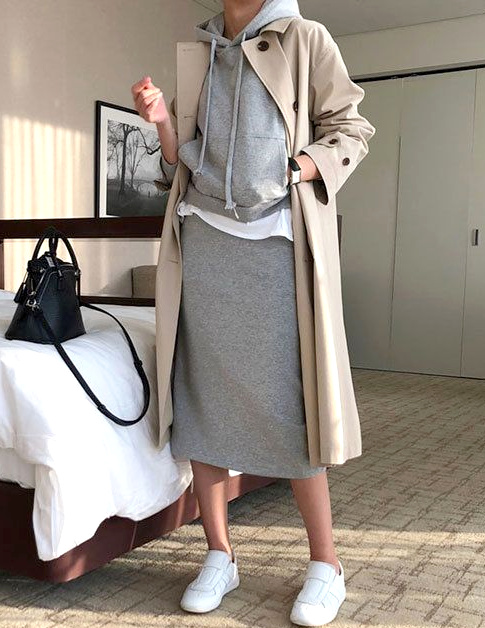 M�lant clin d'oeil classique et d�gaine sportswear, ce look a tout bon !