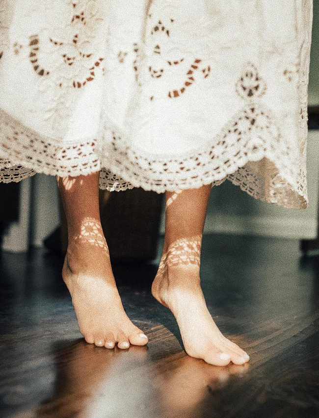 Petit plaisir de la vie : marcher pieds nus !