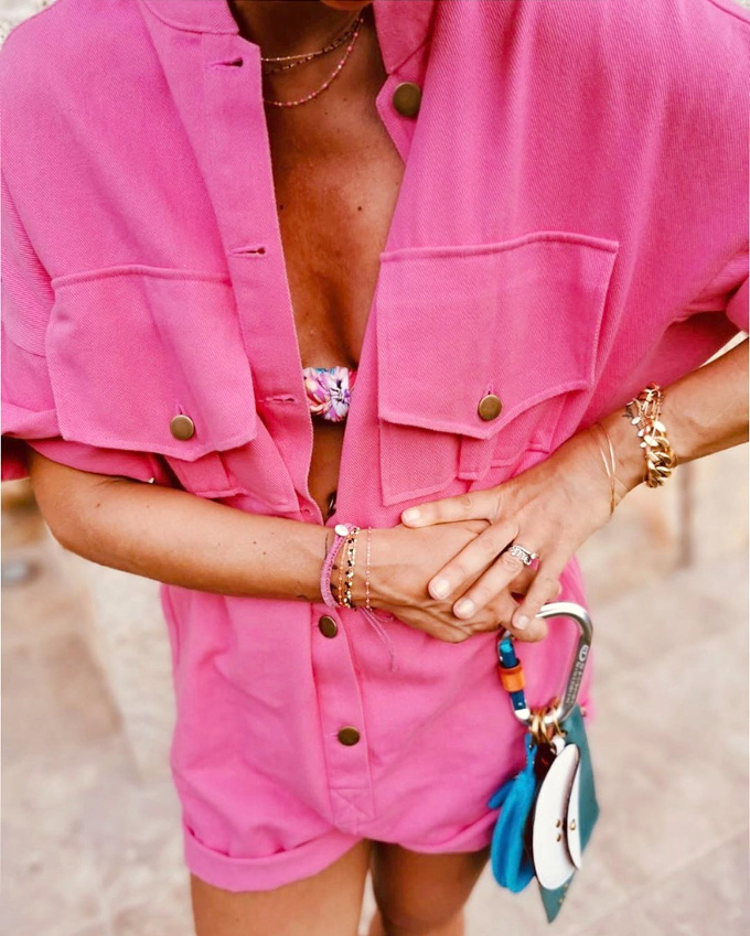 Rose + imprim� rose + peau dor�e + p�riode estivale = le bon mix