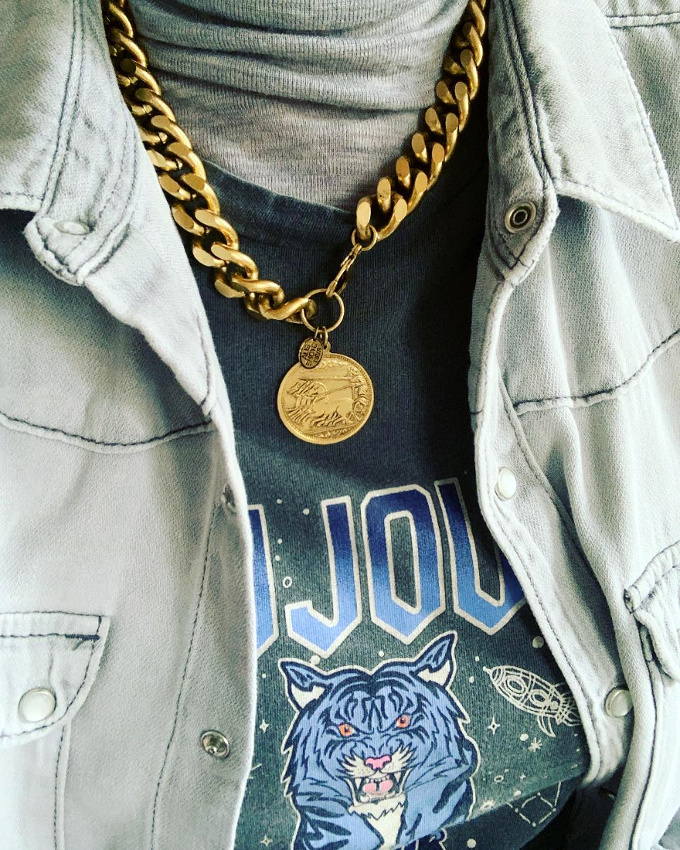 Oui aux accumulations rock et aux d�tails n�o bourgeois !