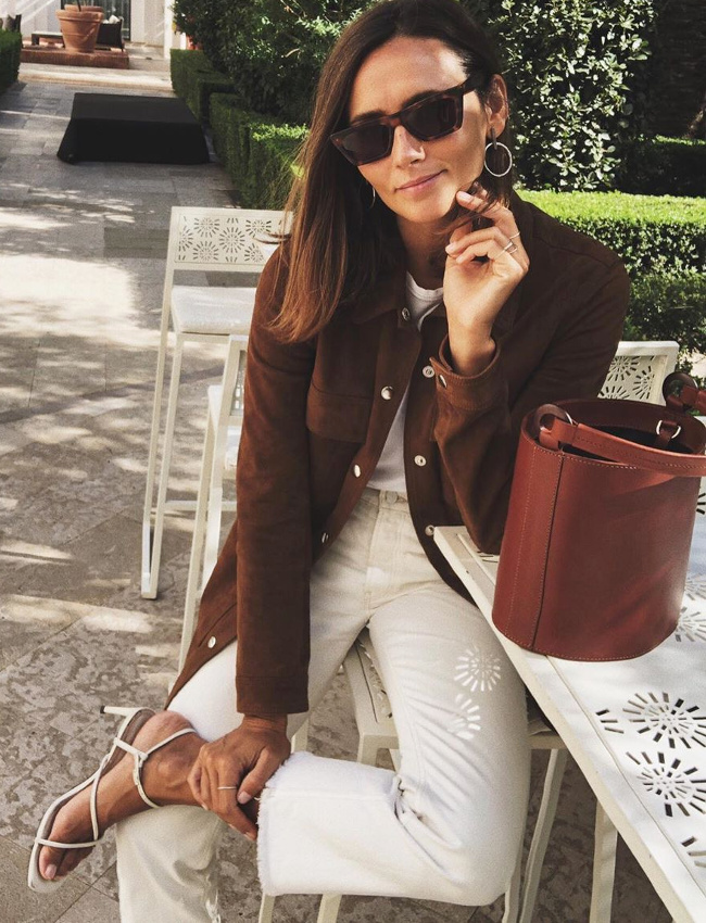 Look automnal + sandales d�nud�es = le bon mix