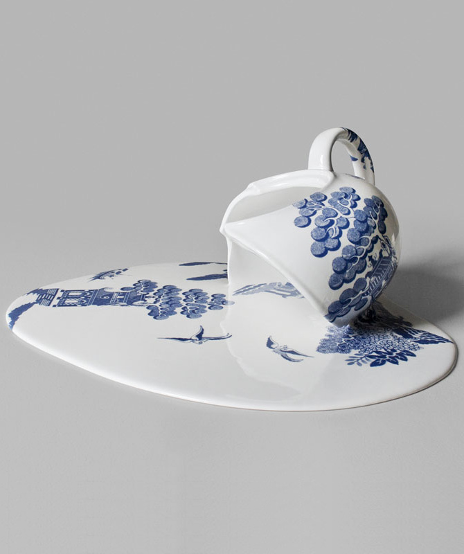 M�lant tradition et surr�alisme, les liqu�factions de Livia Marin font vriller l'imagination...