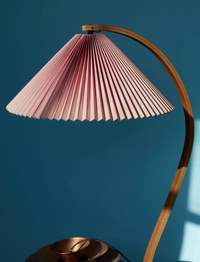 Pliss� vieux rose + bois clair courb� = le bon mix