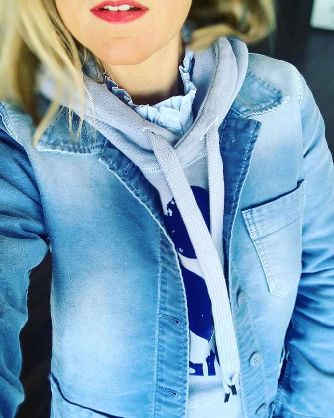 Oui aux cama�eux de bleu clair !