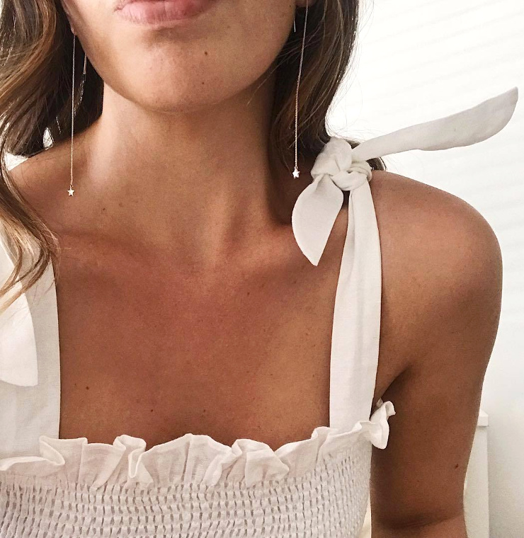 Smocks + bretelles � nouer, ou comment retomber en enfance le temps d'un apr�s-midi d'�t�...