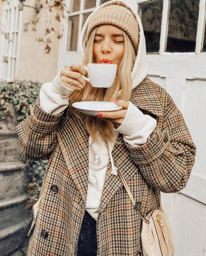 Rien de plus d�licieux que de d�guster une boisson chaude dans le froid lumineux de l'hiver...