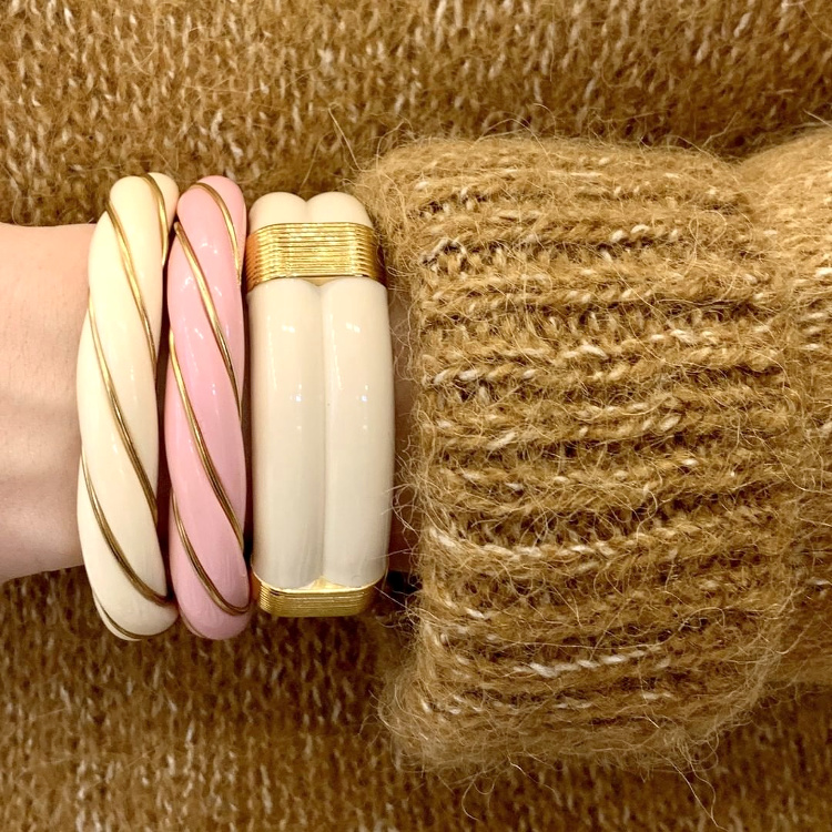 Oui au combo vanille/fraise d�clin� en mode bijoux !