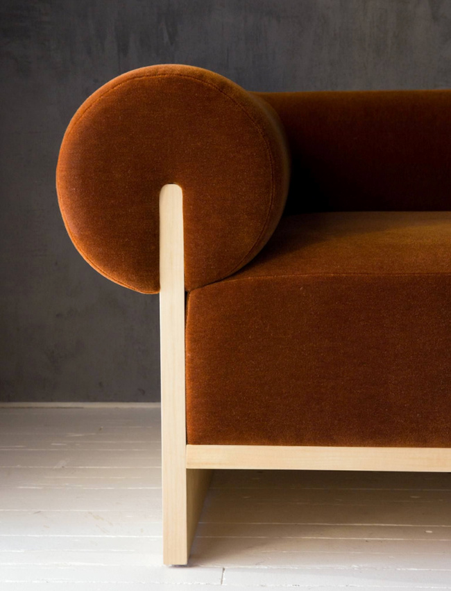 Rondeurs + lignes rectilignes = le bon mix