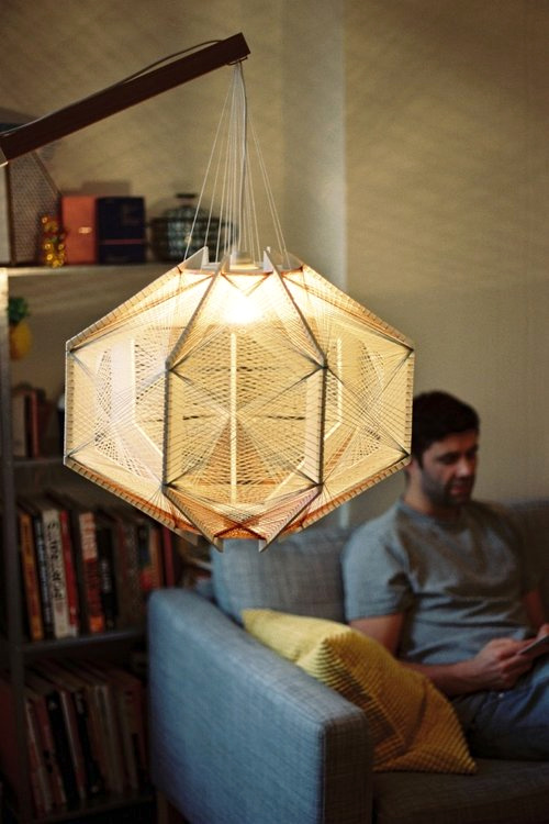 Tissage + lumi�re +  structure en bois = le bon mix