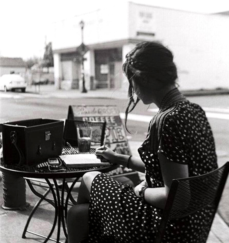 Carnet + caf� en terrasse = le bon mix