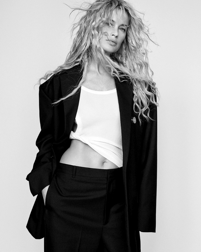 Carolyn Murphy... toujours aussi fascinante !